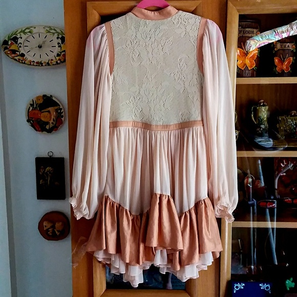 SOLD     FREE PEOPLE victorian layered lace tunic - Picture 2 of 5